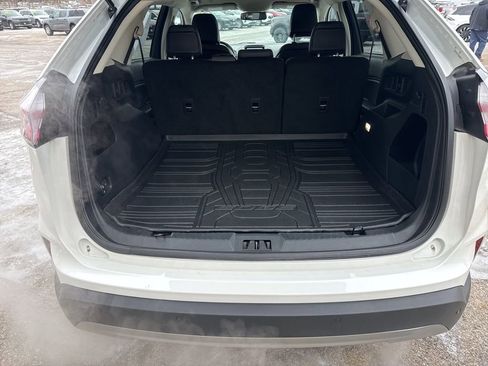 Used 2024 Ford Edge SEL image 20