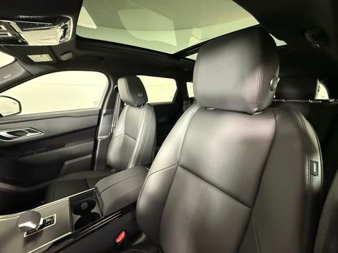 New 2026 Land Rover Range Rover Velar Dynamic SE image 12