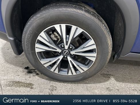 Used 2023 Nissan Rogue SV w/ SV Premium Package image 10