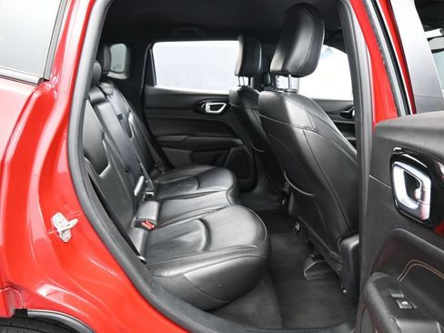 Used 2022 Jeep Compass Limited AWD/4WD image 34