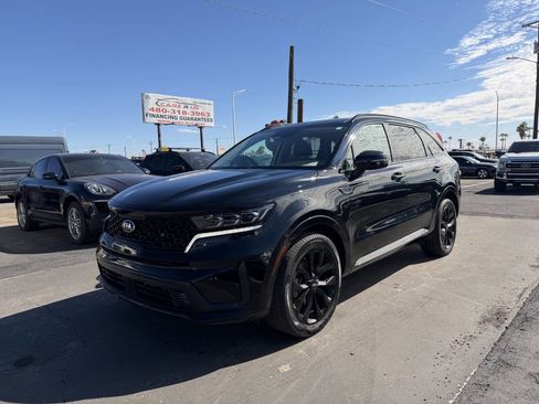 Used 2021 Kia Sorento SX image 3