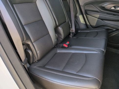 Used 2022 GMC Terrain SLT w/ Infotainment Package II image 21