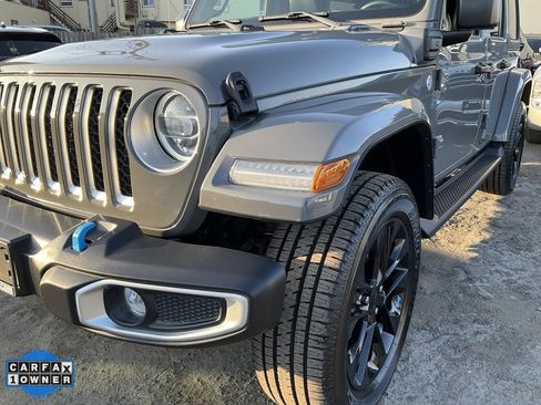 Used 2022 Jeep Wrangler Unlimited Sahara w/ Cold Weather Group image 87