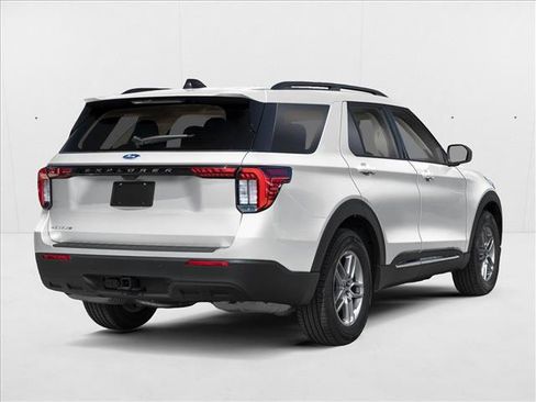 New 2026 Ford Explorer Active w/ Active Comfort Package RWD image 2