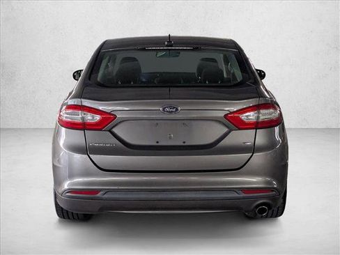 Used 2013 Ford Fusion SE FWD image 6
