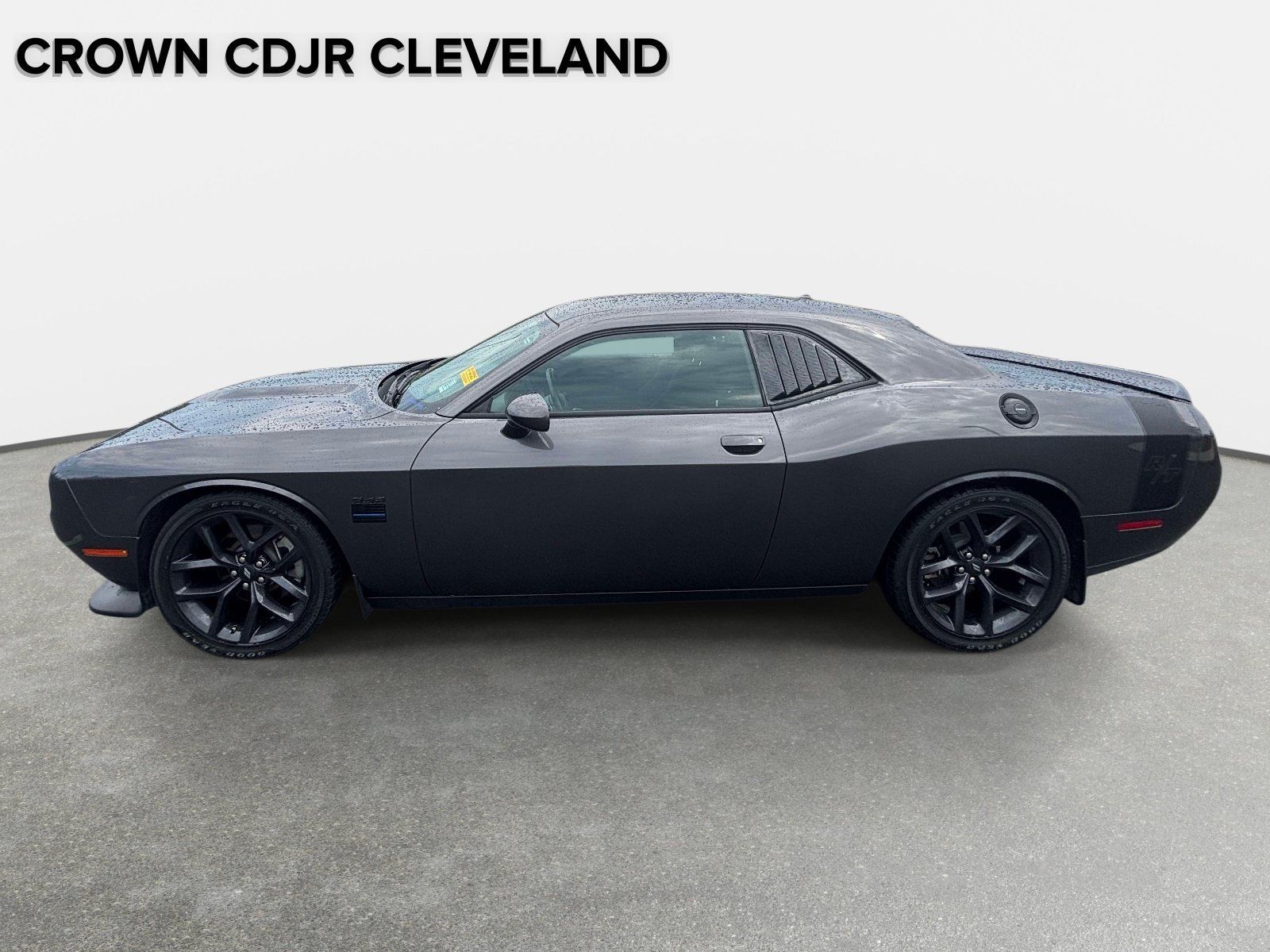 Used 2023 Dodge Challenger R/T w/ Blacktop Package RWD image 2