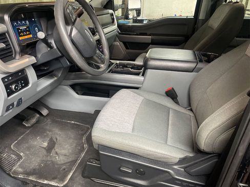 Used 2024 Ford F350 XLT w/ XLT Premium Package AWD/4WD image 6