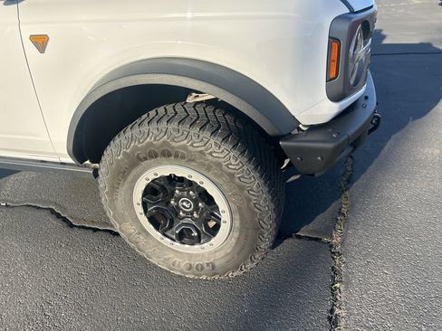 Used 2021 Ford Bronco Badlands w/ Sasquatch Package image 12