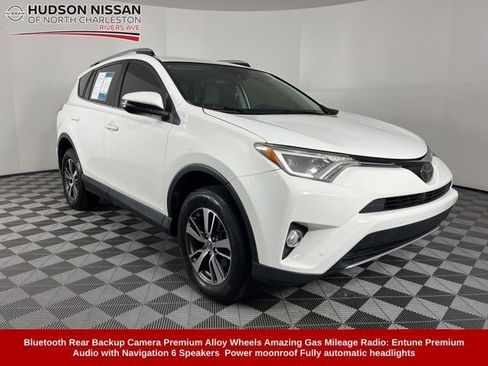 Used 2018 Toyota RAV4 XLE image 1