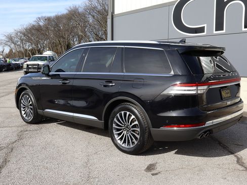 Used 2020 Lincoln Aviator Reserve w/ Equipment Group 201A image 6