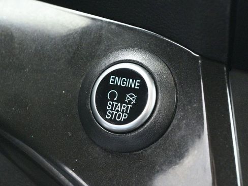 Used 2019 Ford Escape SE image 13