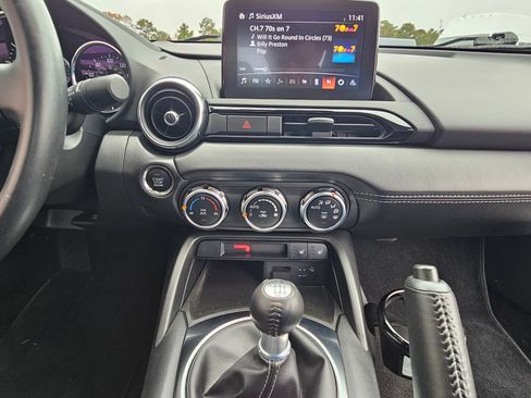 Used 2023 MAZDA MX-5 Miata Grand Touring image 10