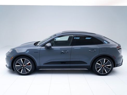 New 2025 Porsche Macan 4S Electric image 2