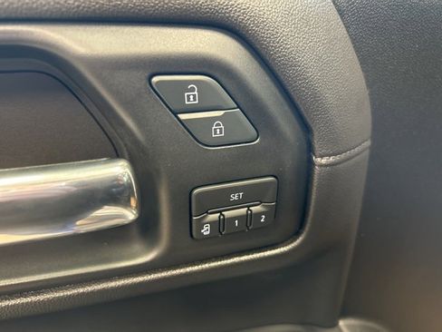 Used 2019 GMC Sierra 1500 SLT image 15