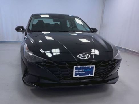Used 2023 Hyundai Elantra SEL image 16