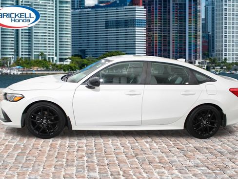 Used 2024 Honda Civic Sport image 2