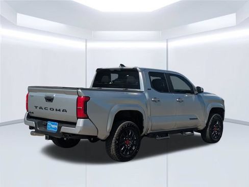Used 2024 Toyota Tacoma SR5 AWD/4WD image 6