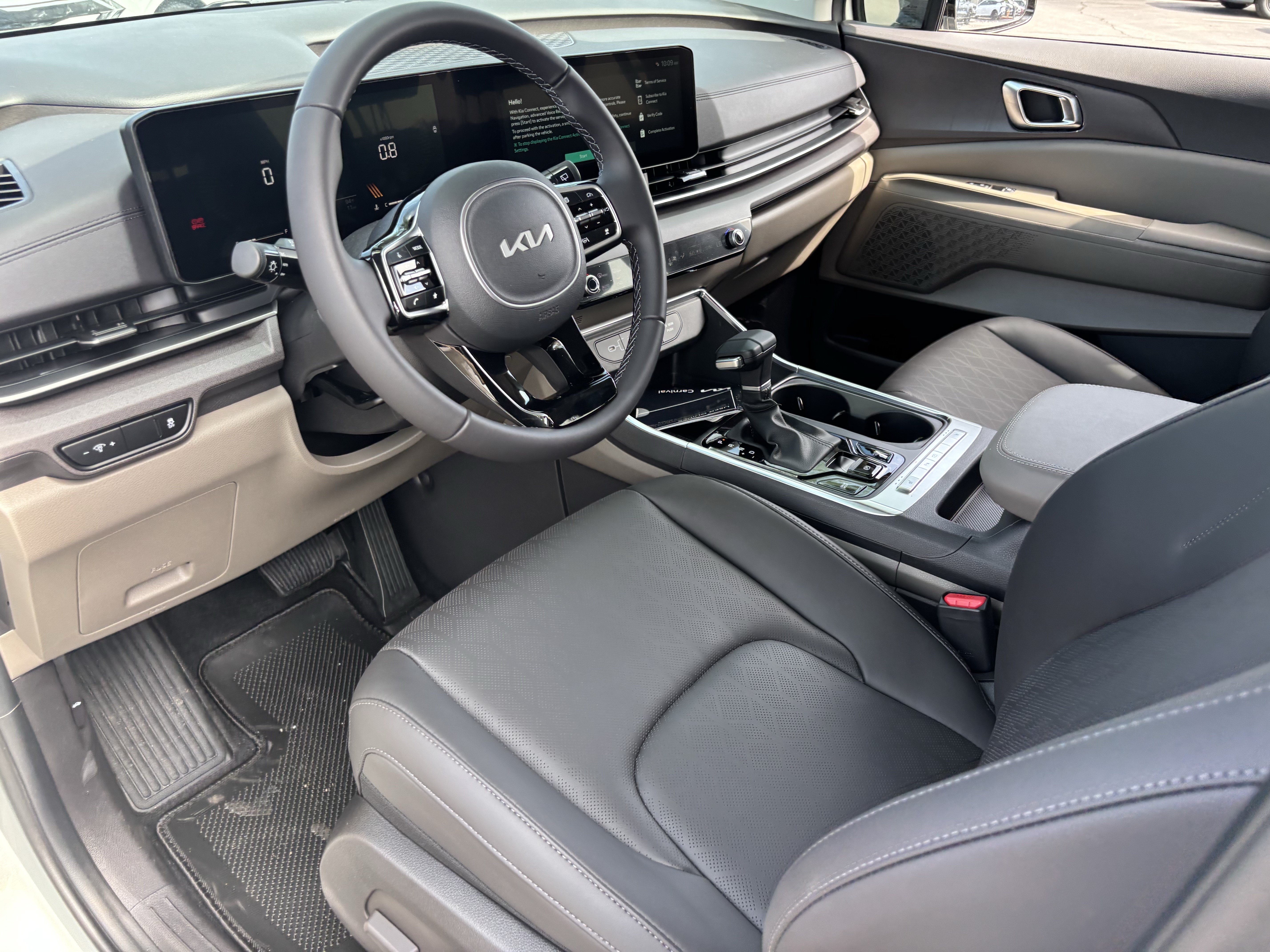 New 2026 Kia Carnival EX FWD image 16