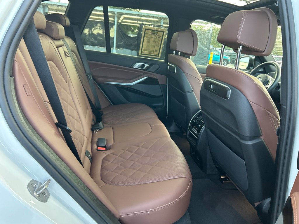 Used 2026 BMW X5 sDrive40i w/ M Sport Package RWD image 30