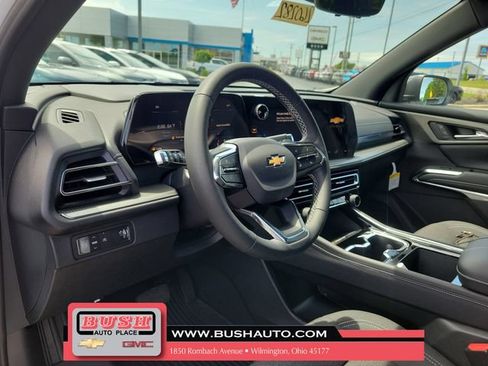 New 2026 Chevrolet Traverse LT w/ Driver Confidence Package FWD image 19