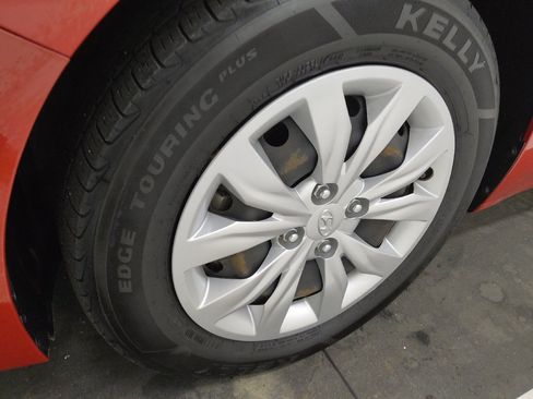 Used 2021 Hyundai Accent SE FWD image 31