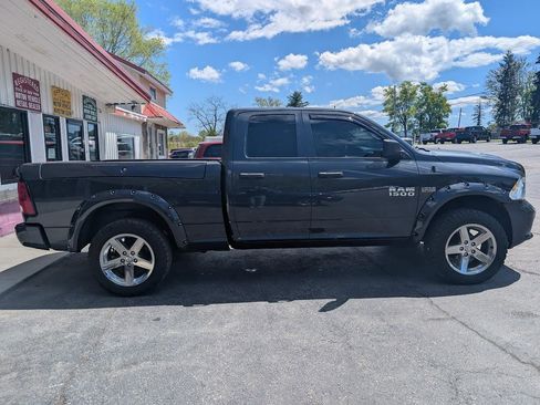 Used 2017 RAM 1500 Express AWD/4WD image 15