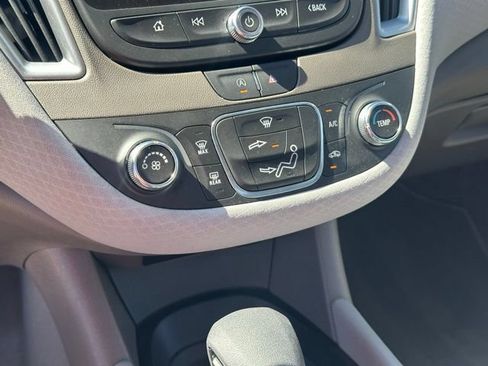 Used 2024 Chevrolet Malibu LS FWD image 10