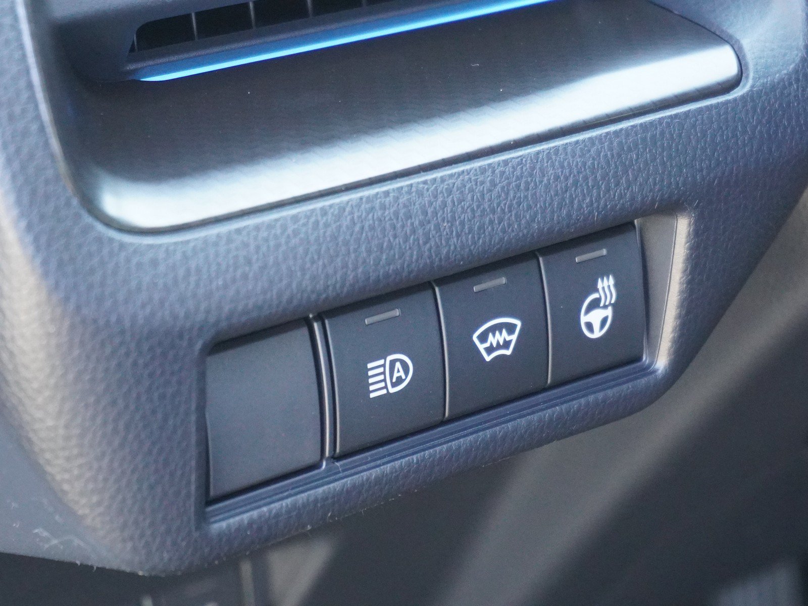 New 2027 Toyota Prius Plug-In Hybrid FWD image 19