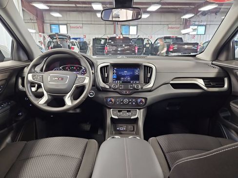 Used 2023 GMC Terrain SLE w/ Driver Convenience Package AWD/4WD image 18