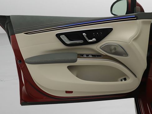 Certified 2023 Mercedes-Benz EQS 580 4MATIC Sedan image 17