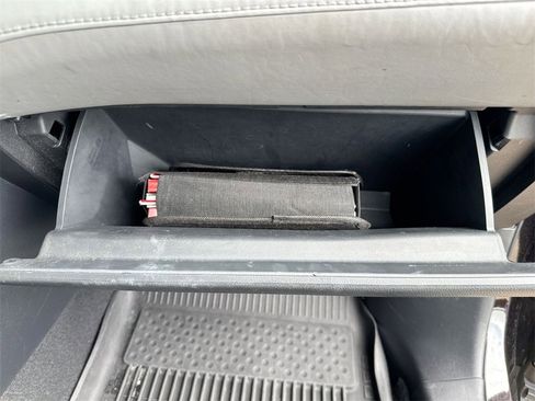 Used 2022 Toyota Highlander XLE image 36