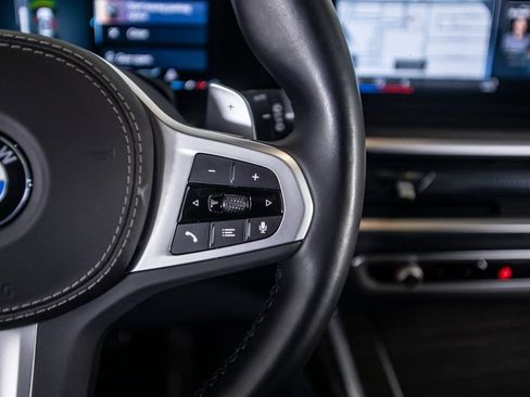 Used 2023 BMW X7 xDrive40i w/ M Sport Package image 38