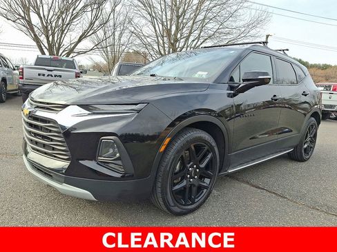 Used 2019 Chevrolet Blazer LT image 3
