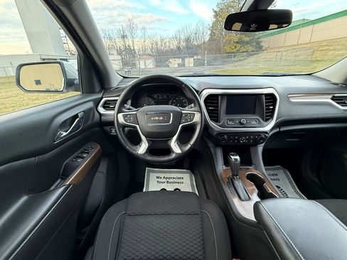 Used 2018 GMC Acadia SLE image 11