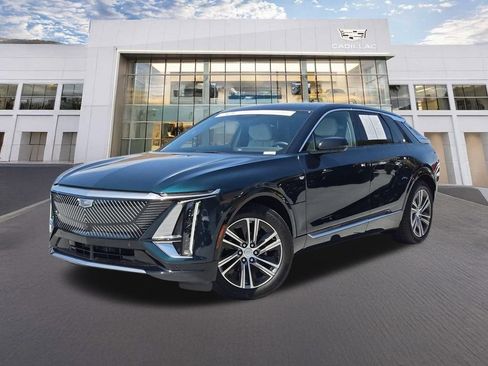 Certified 2024 Cadillac Lyriq Luxury RWD image 1
