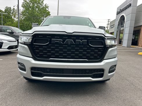 Used 2026 RAM 1500 4x4 Crew Cab image 19