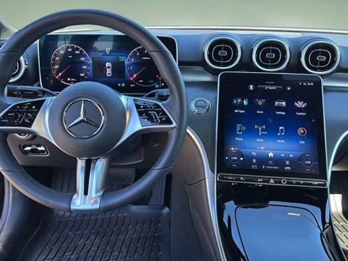 Used 2024 Mercedes-Benz C 300 C 300 image 9