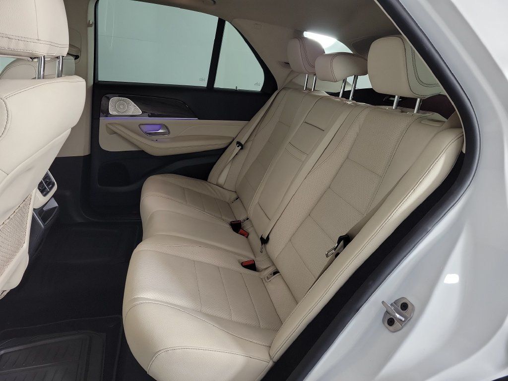 Used 2021 Mercedes-Benz GLE 350 4MATIC image 12