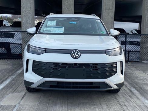New 2026 Volkswagen Tiguan S FWD image 3