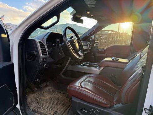 Certified 2020 Ford F350 Platinum image 21