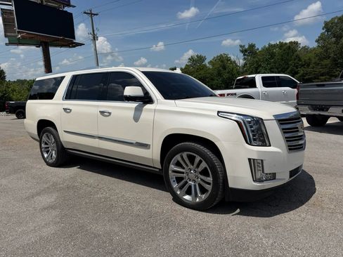 Used 2015 Cadillac Escalade ESV Platinum AWD/4WD image 5