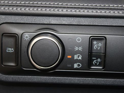 Used 2024 Ford Mustang Premium image 39