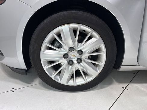 Used 2019 Chevrolet Impala LS FWD image 5