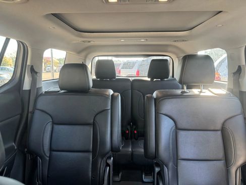 Used 2020 GMC Acadia SLT FWD image 20