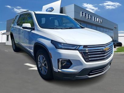 Used 2023 Chevrolet Traverse LT