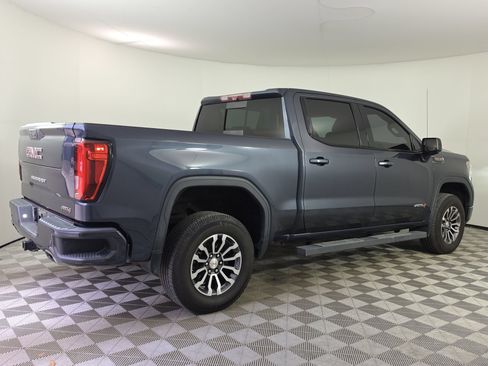Used 2021 GMC Sierra 1500 AT4 w/ AT4 Value Package AWD/4WD image 7