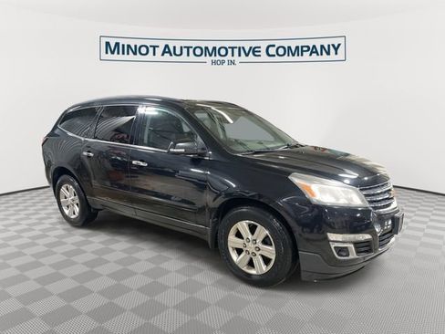 Used 2013 Chevrolet Traverse LT image 1