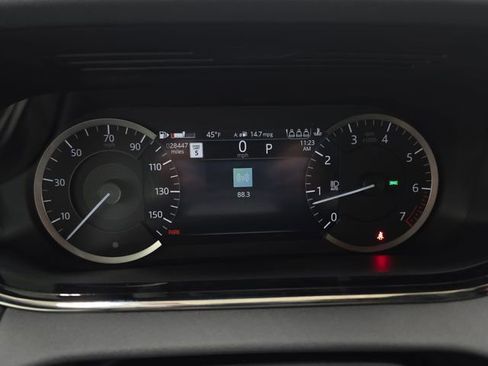 Used 2023 Land Rover Range Rover Evoque R-Dynamic SE image 19