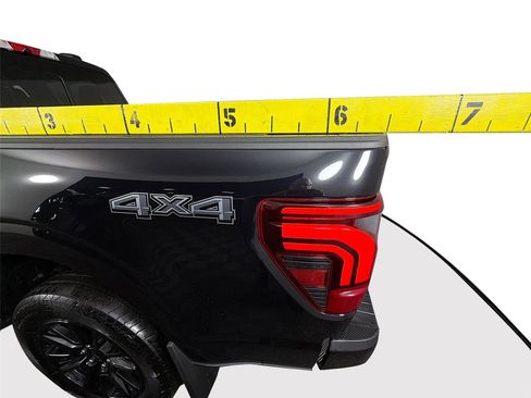 Used 2024 Ford F150 Platinum image 37