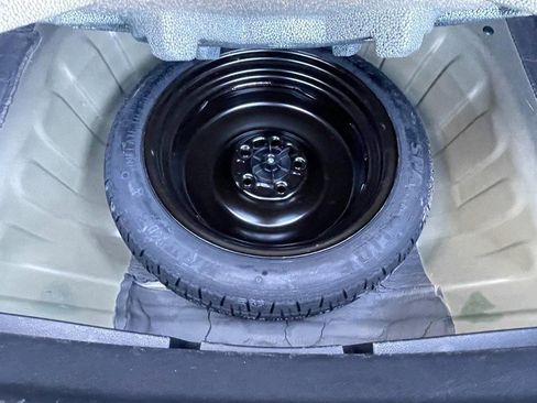 Used 2024 Nissan Altima 2.5 SV image 13